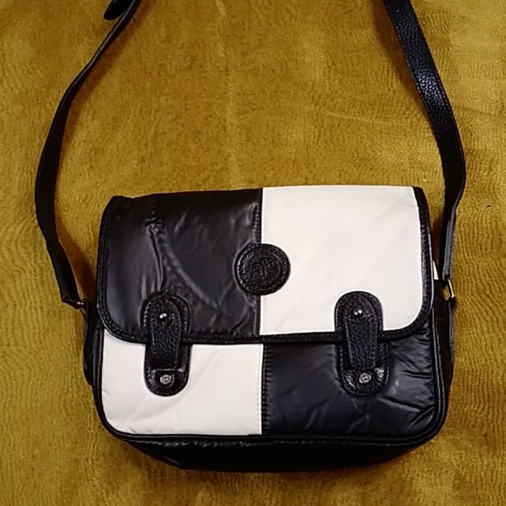 HUNTING WORLD WHITE BLACK ARTIC CROSSBODY BAG